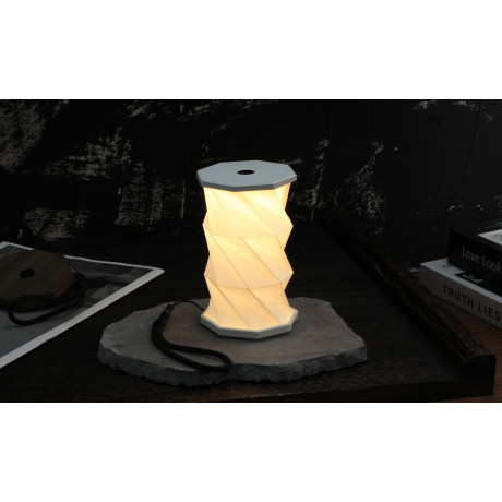Светильник на аккумуляторе Gingko Mini Hexagon Twist, белый, фото 4