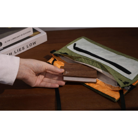 Светильник-книга на аккумуляторе Gingko Super Mini Smart Book, дерево орех, фото 5